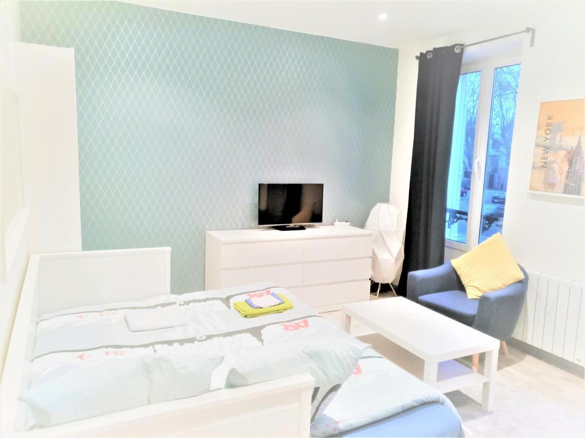 Appartement Proche Centre Ville, Gare Et Autoroute Мелён Экстерьер фото
