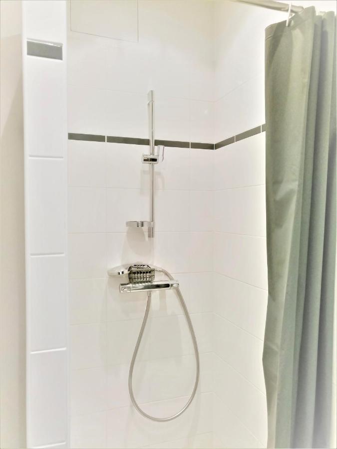 Appartement Proche Centre Ville, Gare Et Autoroute Мелён Экстерьер фото