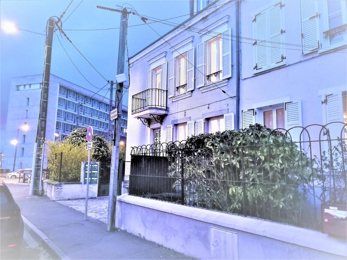 Appartement Proche Centre Ville, Gare Et Autoroute Мелён Экстерьер фото