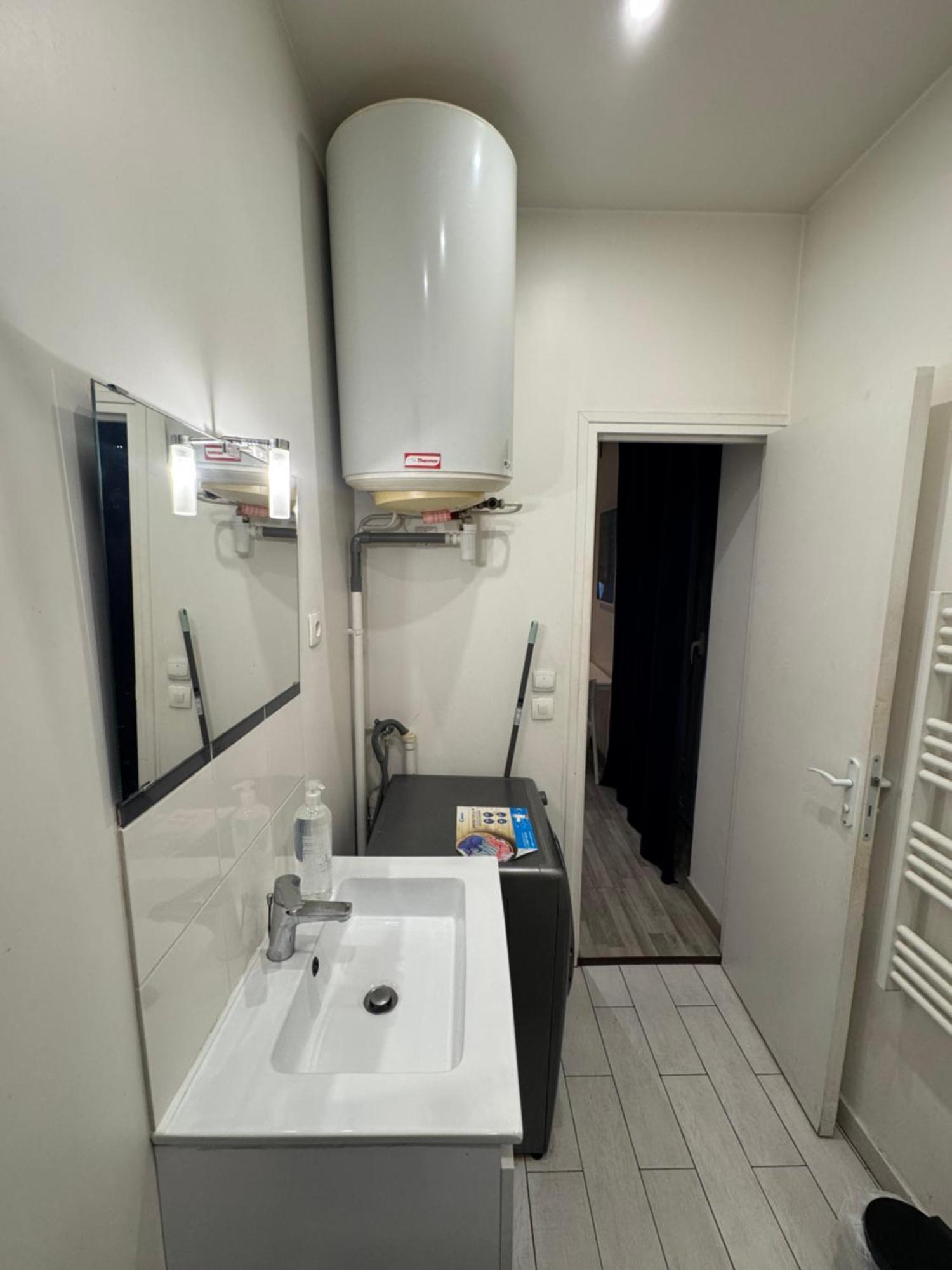 Appartement Proche Centre Ville, Gare Et Autoroute Мелён Экстерьер фото